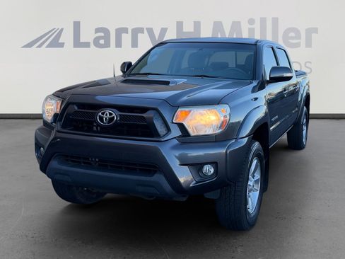 Used 2015 Toyota Tacoma PreRunner image 1