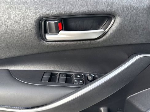 Used 2022 Toyota Corolla SE image 11
