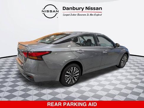Certified 2023 Nissan Altima 2.5 SV AWD/4WD image 4
