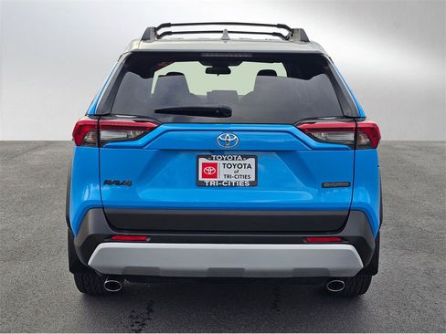 Used 2019 Toyota RAV4 Adventure image 4