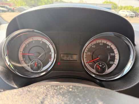 Used 2018 Dodge Grand Caravan SXT FWD image 19