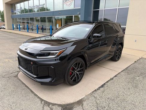 Used 2026 Toyota RAV4 AWD Plug-in Hybrid image 4