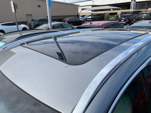 Used 2025 Genesis GV80 3.5T Prestige image 11