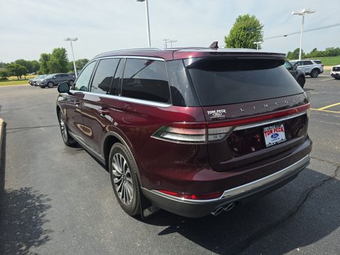 Used 2020 Lincoln Aviator Reserve w/ Equipment Group 201A AWD/4WD image 3