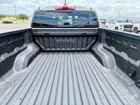 New 2026 GMC Canyon AT4 w/ Technology Plus Package AWD/4WD image 8