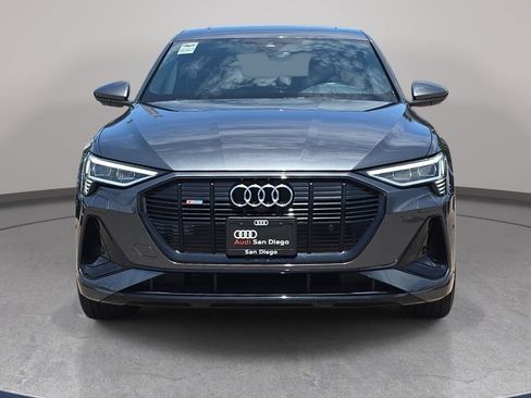 Used 2023 Audi e-tron Premium Plus w/ Premium Plus Package AWD/4WD image 3