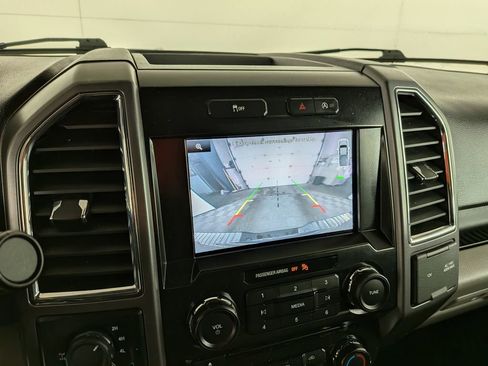 Used 2015 Ford F150 XLT w/ Equipment Group 302A Luxury image 25