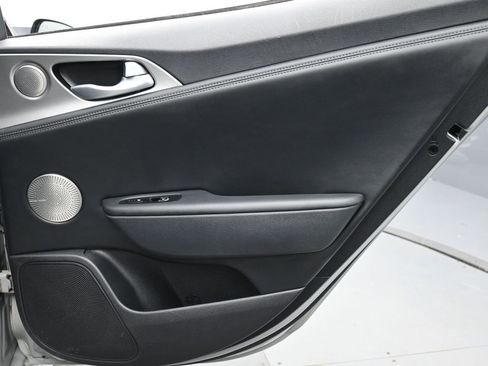 Used 2019 Kia Stinger GT2 image 23