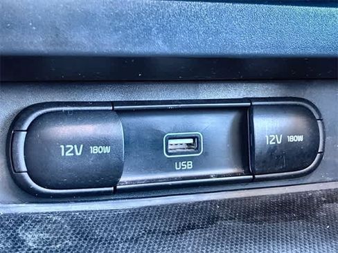 Used 2022 Kia Soul LX image 31