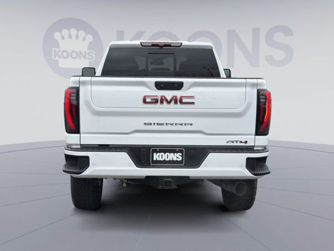 New 2026 GMC Sierra 2500 AT4 image 5
