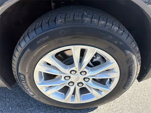 Certified 2023 Cadillac XT5 Luxury image 12