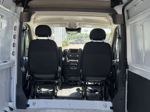 New 2025 RAM ProMaster 3500 w/ Cold Weather Group FWD image 12