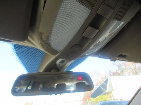 Used 2011 Mercedes-Benz GL 450 4MATIC image 30