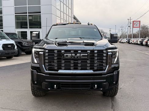 Used 2024 GMC Sierra 2500 Denali Ultimate image 6