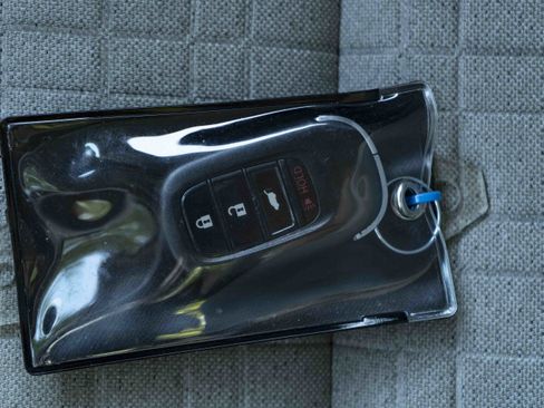 Used 2025 Honda HR-V LX image 38