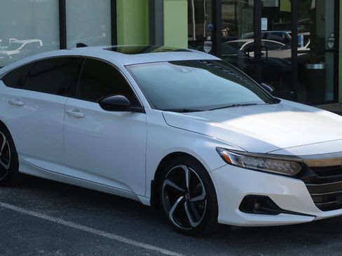 Used 2022 Honda Accord Sport image 5