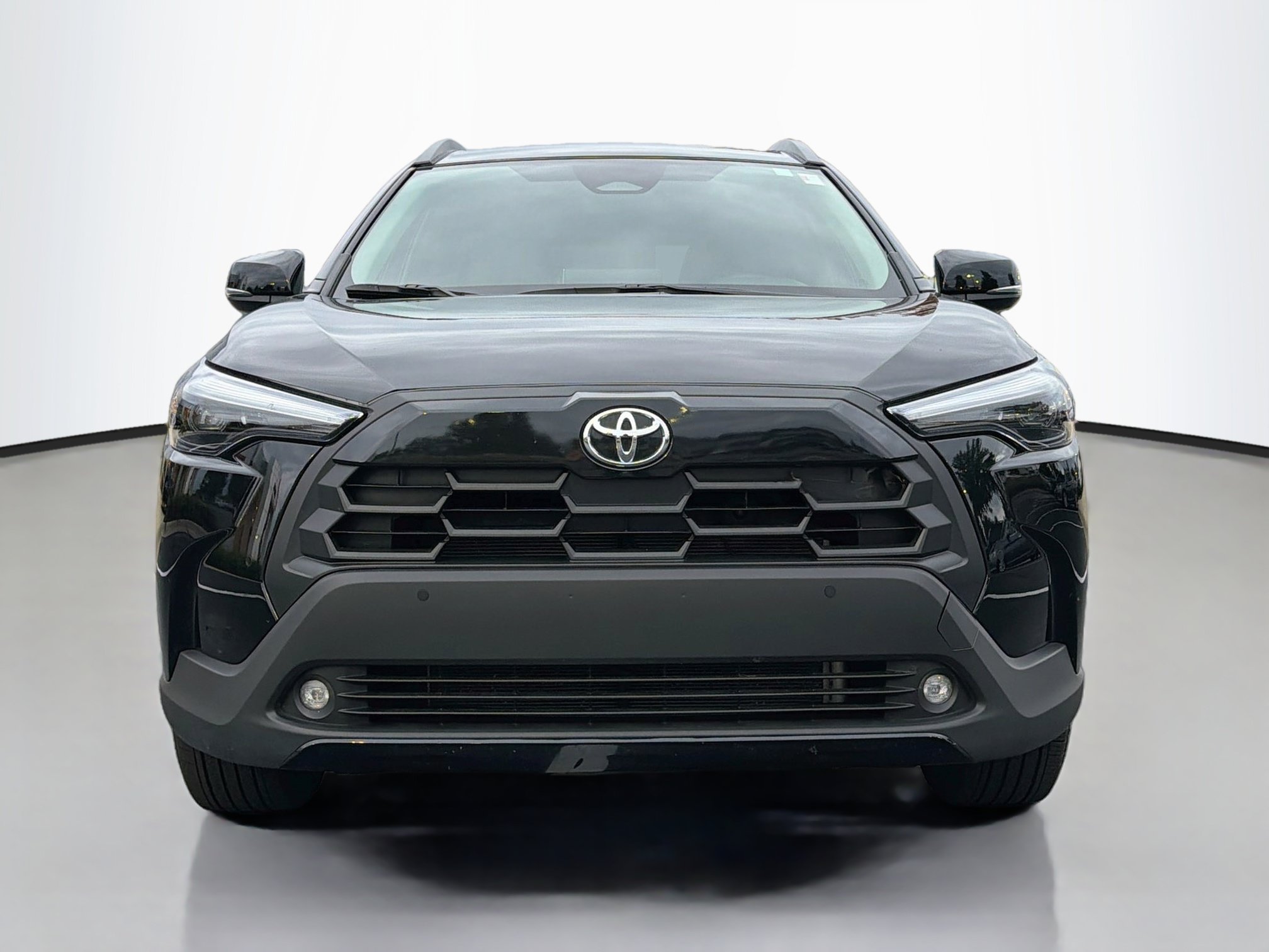 Certified 2026 Toyota Corolla Cross XLE FWD image 5