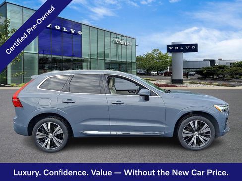 Certified 2023 Volvo XC60 B5 Plus w/ Protection Package Premier AWD/4WD image 8