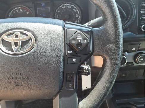 Used 2020 Toyota Tacoma SR AWD/4WD image 17