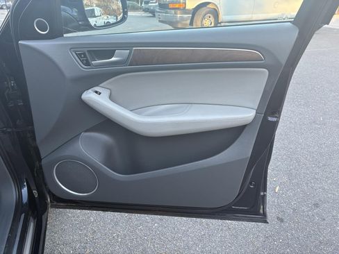 Used 2013 Audi Q5 3.0T Prestige image 23