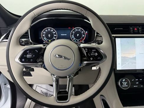 Certified 2026 Jaguar F-PACE R-Dynamic S AWD/4WD image 17