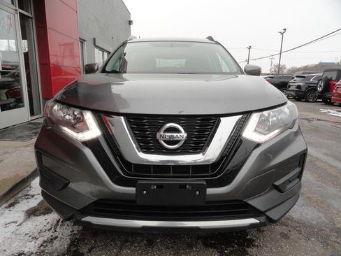 Used 2017 Nissan Rogue SV image 7