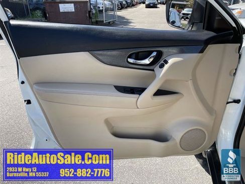 Used 2015 Nissan Rogue SL w/ SL Premium Package AWD/4WD image 9