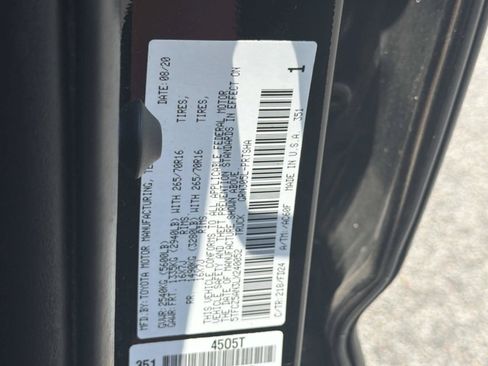 Used 2020 Toyota Tacoma TRD Off-Road AWD/4WD image 33