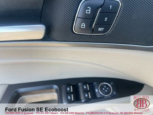 Used 2018 Ford Fusion SE image 12