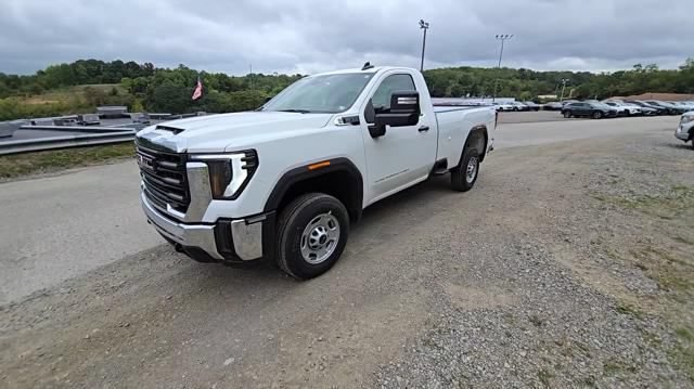 New 2024 GMC Sierra 2500 Pro AWD/4WD image 2