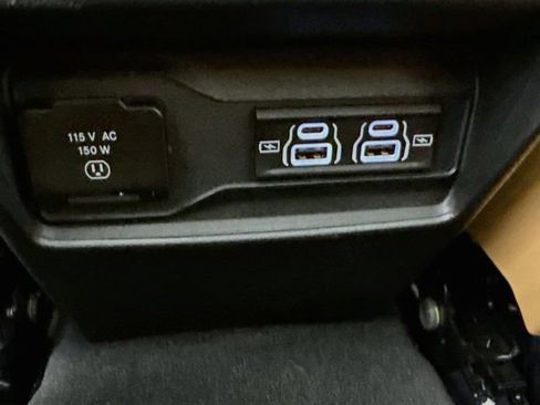 Used 2025 Jeep Grand Cherokee Summit w/ Obsidian Package AWD/4WD image 31