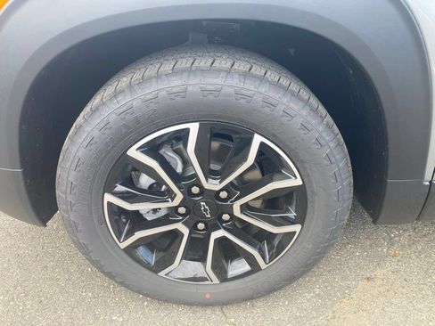 New 2026 Chevrolet TrailBlazer ACTIV w/ Driver Confidence Package AWD/4WD image 28