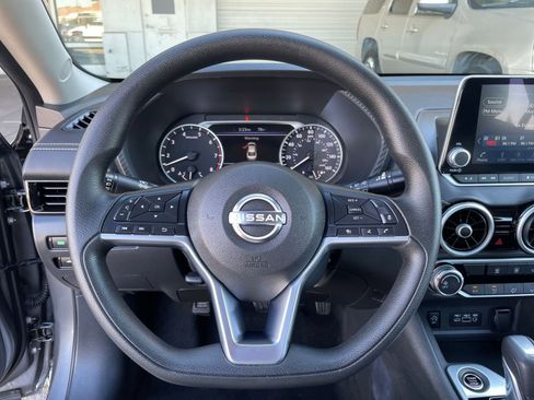 Used 2025 Nissan Sentra SV image 27