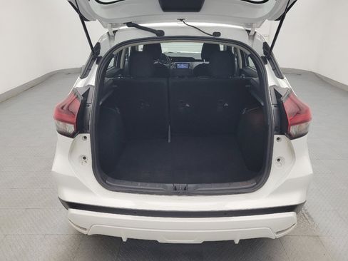 Used 2022 Nissan Kicks S FWD image 29