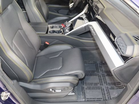 Used 2021 Lamborghini Urus image 15