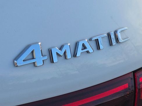 New 2026 Mercedes-Benz GLB 250 4MATIC image 4