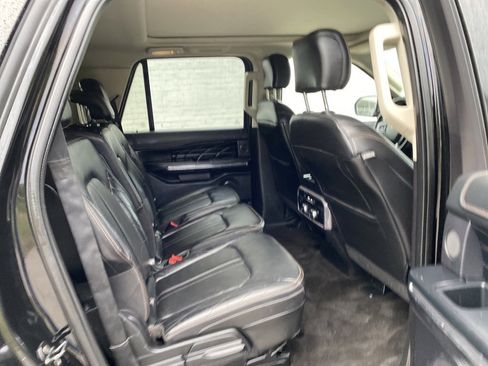 Used 2018 Ford Expedition Max Platinum image 10