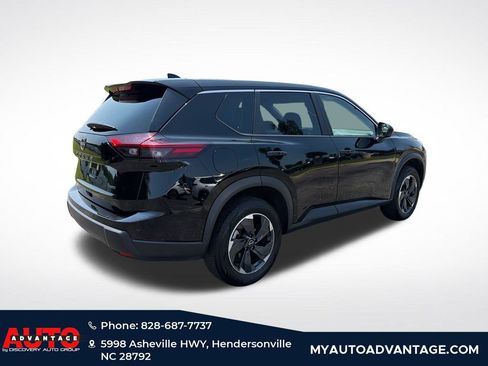 Used 2025 Nissan Rogue SV AWD/4WD image 3
