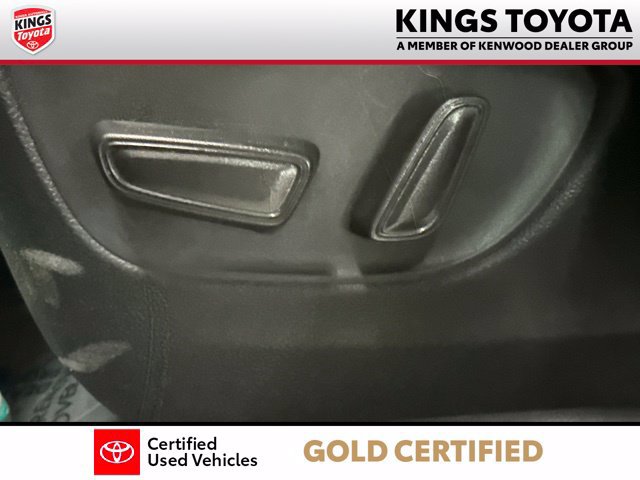 Certified 2025 Toyota Sienna LE FWD image 26