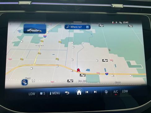 Used 2024 Mercedes-Benz E 350 4MATIC Sedan image 28