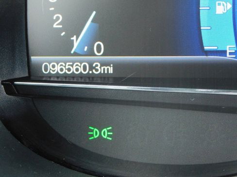 Used 2018 Ford Explorer Limited image 35