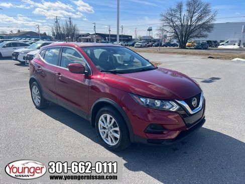 Certified 2022 Nissan Rogue Sport S image 1