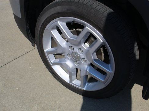 Used 2024 Honda Passport EX-L image 3