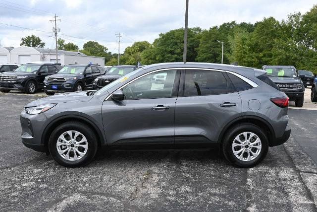 Certified 2023 Ford Escape Active w/ Tech Pack #2 AWD/4WD image 4