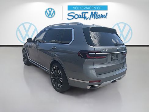 Used 2024 BMW X7 xDrive40i w/ Premium Package AWD/4WD image 5