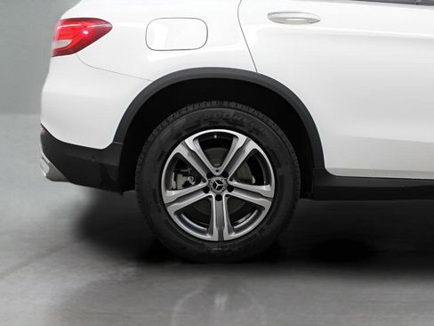 Used 2019 Mercedes-Benz GLC 300 image 42