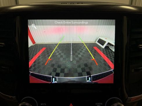 Used 2019 RAM 1500 Laramie image 35