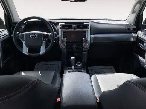 Used 2022 Toyota 4Runner SR5 Premium image 12