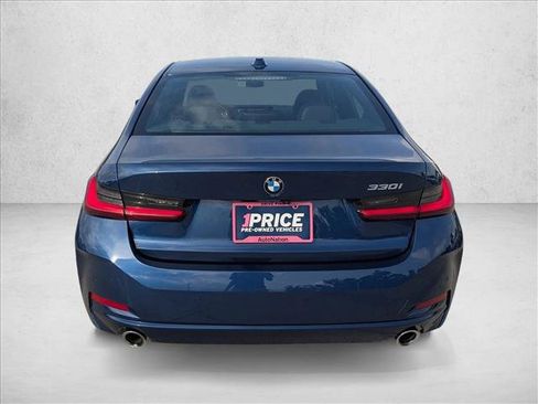 Used 2024 BMW 330i Sedan w/ Premium Package RWD image 6