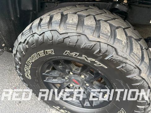 Used 2021 Toyota Tacoma TRD Off-Road image 11